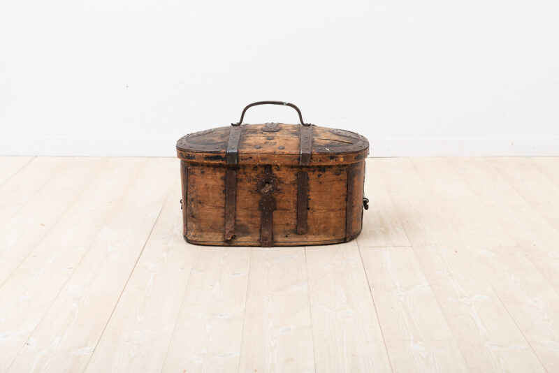 Travel Box in Pine in Untouched Original Condition