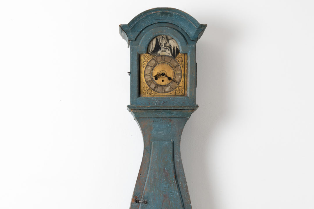 Baroque long case clock from Sweden made around 1770 to 1790. The clock is pine with the original blue paint as well as the authentic patina