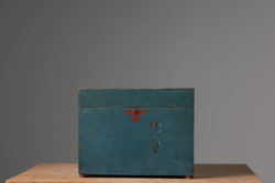 Large blue pine box made during the 19th century from Hälsingland in northern Sweden. Likely from the village Norrala. Original paint