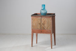 Small gustavian bureau or nightstand from Sweden made during the last years of the 18th century, 1790 to 1800. The bureau has original paint