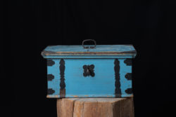 Blue folk art chest or box from Sweden. The chest is in untouched original condition with the first layer of original paint.