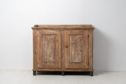 Genuine Swedish antique sideboard in gustavian style made during the last years of the 18th century, 1790 to 1800. From Northern Sweden