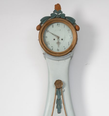 Rococo long case clock from northern Sweden. The shape of the case is rococo and the expression is unique for the area Jämtland in Sweden