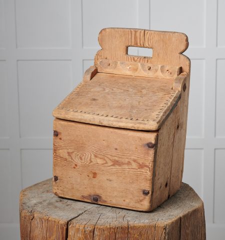 Folk art flour box from northern Sweden. The box was made by hand during the mid 1800s from pine and was used to store flour.