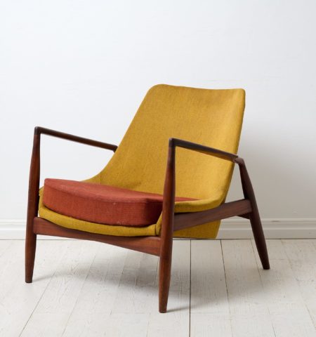 Scandinavian modern "Seal" armchair designed by Ib Kofod Larsen, Denmark. Made by OPE, Olof Persson Möbler, Jönköping. "Sälen"