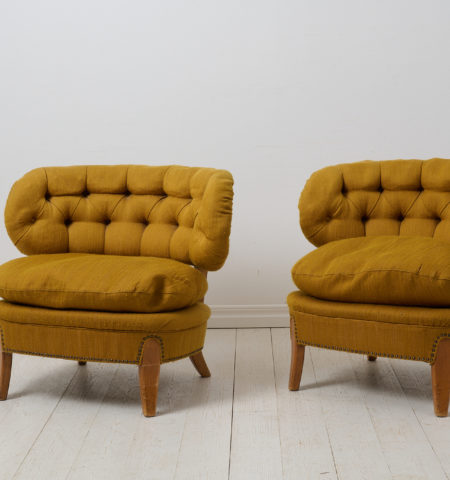 Pair of Schulz Lounge Chairs – Otto Schulz Easy Chairs. These lounge chairs were designed in 1936 and manufactured by Jio Furniture