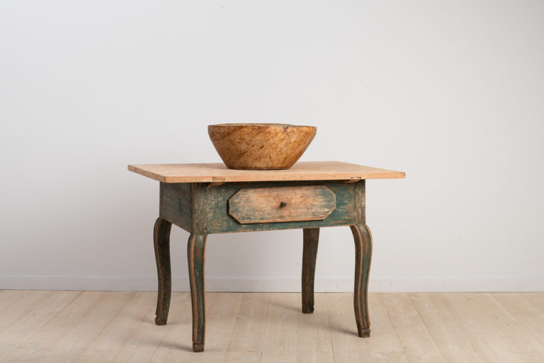 Swedish Baroque Table with Drawer and Curved Legs