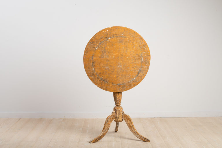 Tilt-Top Table