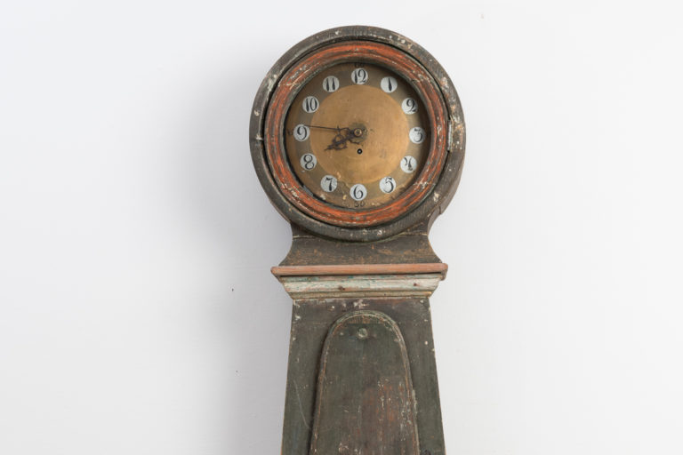 Mora Clock