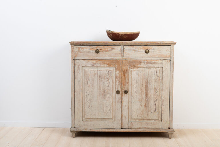 Gustavian Sideboard from Hälsingland