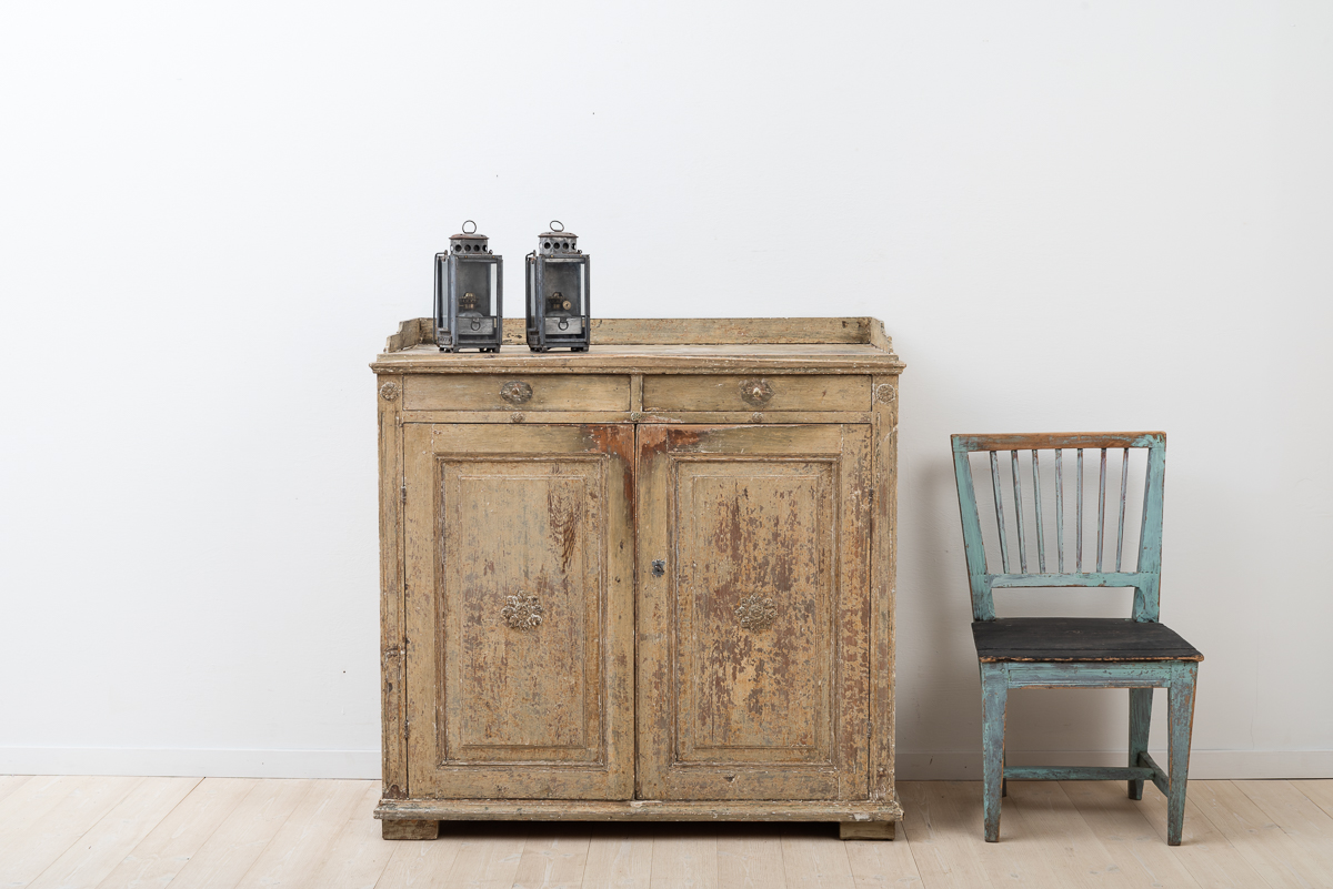 Swedish Gustavian Sideboard from the 1790s