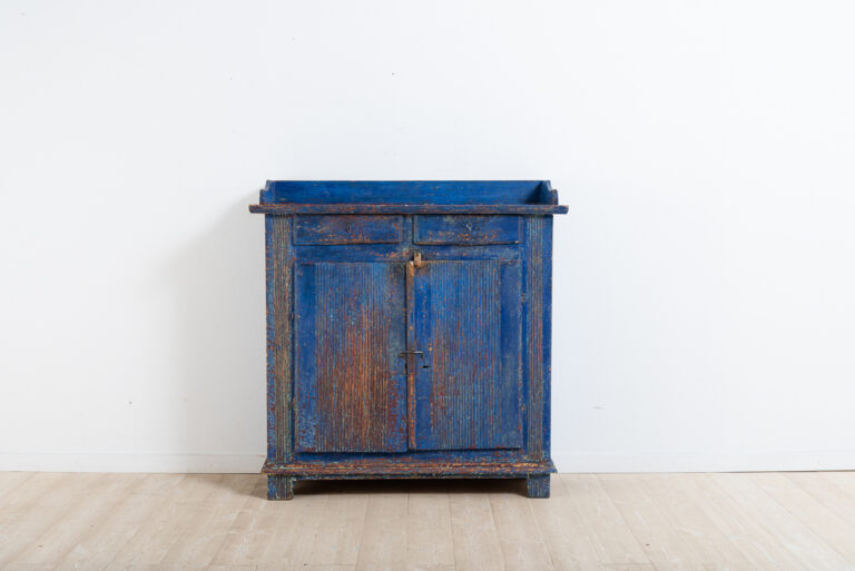 Provincial Gustavian Sideboard with Fluted Decor