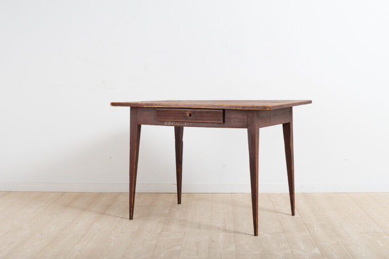 Provincial Gustavian Desk from Ljusdal in Hälsingland