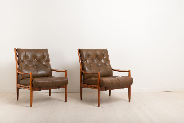 Ingemar Thillmark 'Läckö Hög' Pair of Armchairs