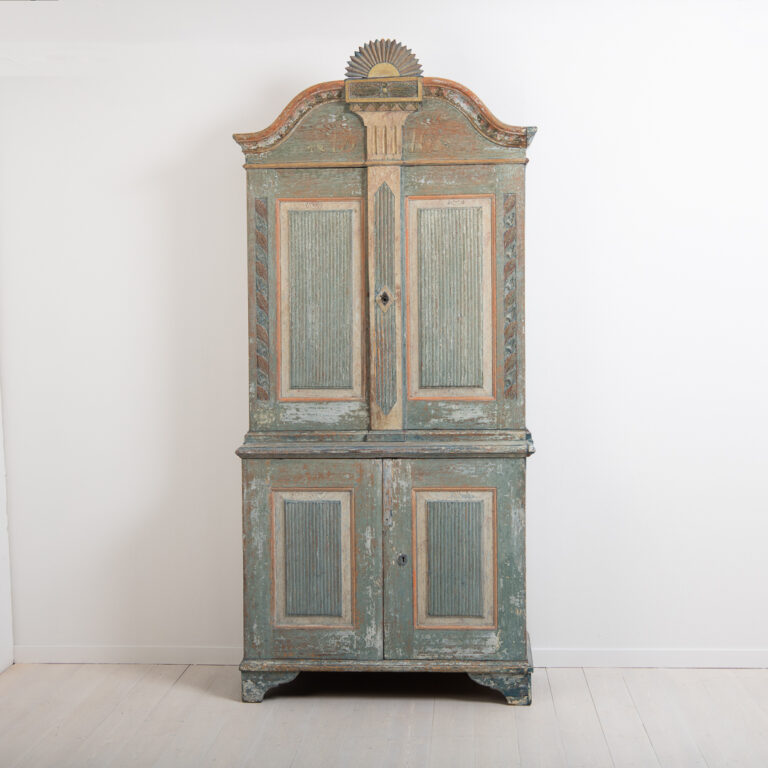 Rare Gustavian Cabinet from Hälsingland
