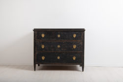 Black gustavian bureau from Sweden around 1790. Gustavian is the Swedish equivalent of the neoclassic era. It got its name from the Swedish King at the time - Gustav