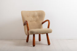 Mid-century armchair 'Åke' produced by IKEA in Sweden. The chair is from the period 1952 to 1956. It is in original condition with a solid and healthy frame
