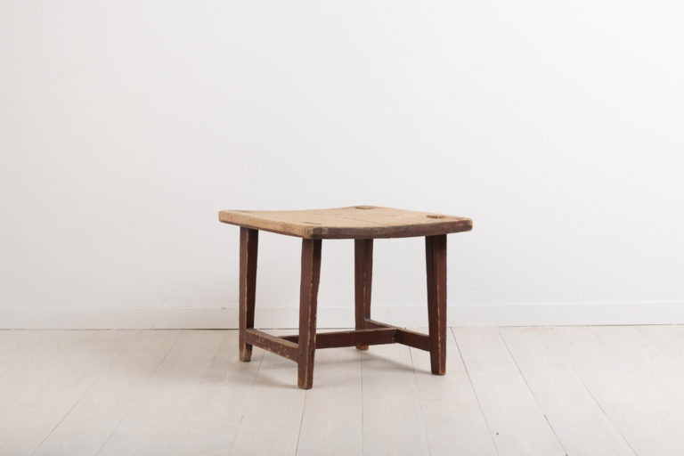 Folk Art Coffee Table in Untouched Condition