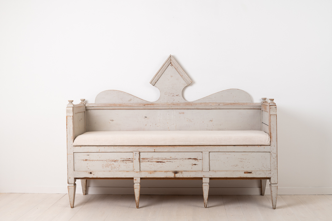 Folk Art Sofa in Neoclassical Style from Northern Sweden