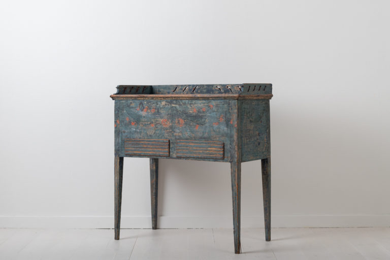 Neoclassical Wall Table with Decoration Paint