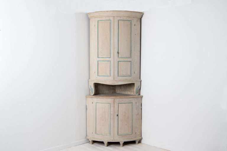 Gustavian Corner Cabinet from Sweden