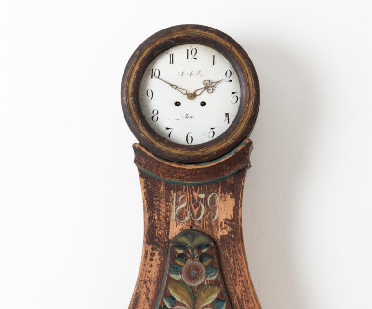 Classically Curved Mora Clock from Dalarna in Sweden
