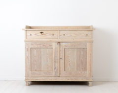 Gustavian and empire sideboard from northern Sweden. The sideboard is from the transition time between the gustavian and empire periods around the year 1830