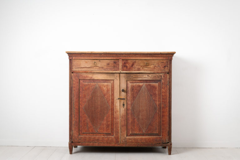 Northern Swedish Gustavian Sideboard from the Late 1700s