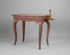 Swedish rococo table of the period during the late 1700s. The table has a profiled rim with curved legs and extendable candle trays