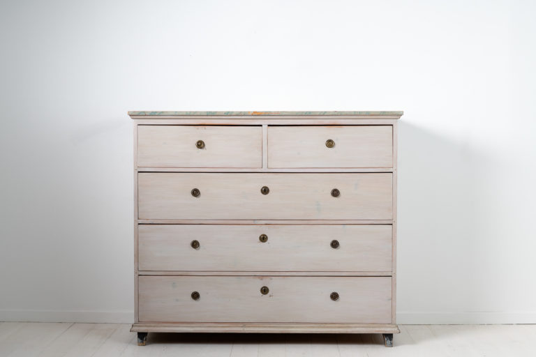 Large Gustavian Chest of Drawers from Sweden