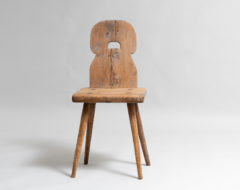 Country folk art chair from northern Sweden made during the late 1700s. The chair is handmade and one of a kind. Solid pine