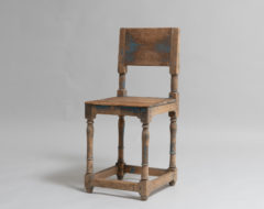 Country folk art chair from northern Sweden in Renaissance style. The model has its origin in the 17th century Renaissance