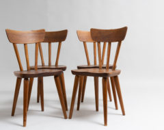 Göran Malmvall pine chairs for Svensk Fur from Sweden made around 1950. The chairs are a set of 4 and made in solid Swedish pine