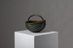 Small folk art basket from Northern Sweden made during the mid 1800s. The basket is in original condition with the original paint.