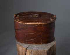 Large shaker style box from northern Sweden made around 1850. The box is hand-made in pine with hardware and a handle in wrought iron