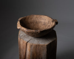 Antique hand-made wood bowl from the first half of the 19th century. The bowl is from northern Sweden and has an unusual decorated handle on the side