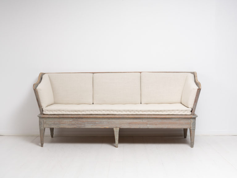 18th Century Gustavian Sofa with Linen Cushions