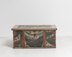 Folk art painted chest from northern Sweden made during the early 1800s. The chest has the untouched original paint which is unusually imaginative