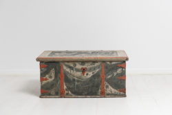 Folk art painted chest from northern Sweden made during the early 1800s. The chest has the untouched original paint which is unusually imaginative