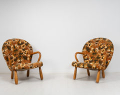 Mid-century modern Clam Chairs, or Muslingestolar are they are also known. The clam chairs are likely by Philip Arctander or Arnold Madsen