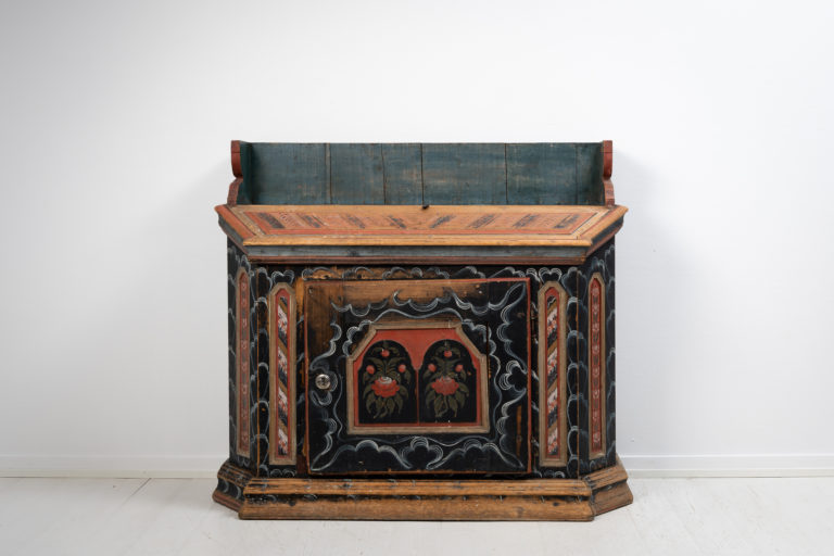 Unusual Folk Art Sideboard from Hälsingland