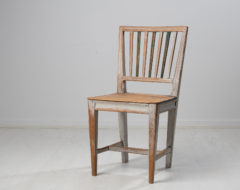 Gustavian country house chair from the early 1800s, around 1810 to 1820. The chair is a genuine country house furniture from northern Sweden