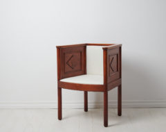 Armchair in the style of Axel Einar Hjorth from Sweden. The armchair is from the 1920s to 1930s and made in pine. The maker is unknown