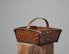 Antique folk art basket from northern Sweden made during the mid 19th century, around 1840. The basket is made by hand in pine