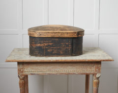 Very rare bentwood box made by hand in pine from Sweden. The box has a great size which is significantly larger than most other boxes.