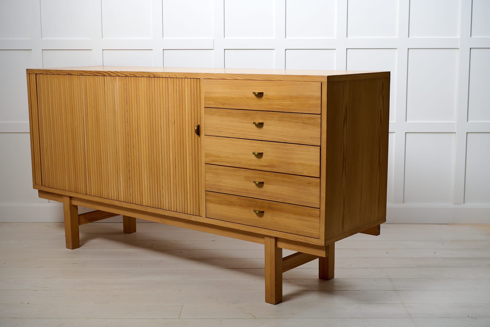 Swedish Modern Low Sideboard Vintage Pine - Frånö Antik