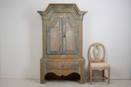 Rare folk art cabinet from Sweden made during the early 1800s. The cabinet is made by hand in northern Sweden, in the county Jämtland