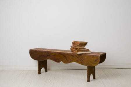 Antique country house bench from northern Sweden made around 1880. Unique and made by hand in solid pine. Original faux paint
