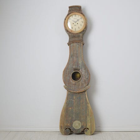 19th century antique long case clock from northern Sweden in rococo style. The clock is made around 1840 in Medelpad in northern Sweden.