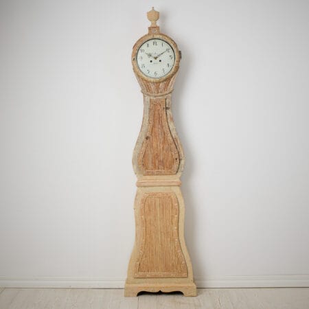 Antique long case clock from Alfta, Hälsingland in Sweden from around 1810. Made by hand in the transition period between rococo and neoclassic